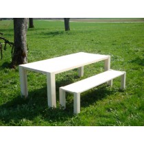 Tischgarniture mit Bank 1